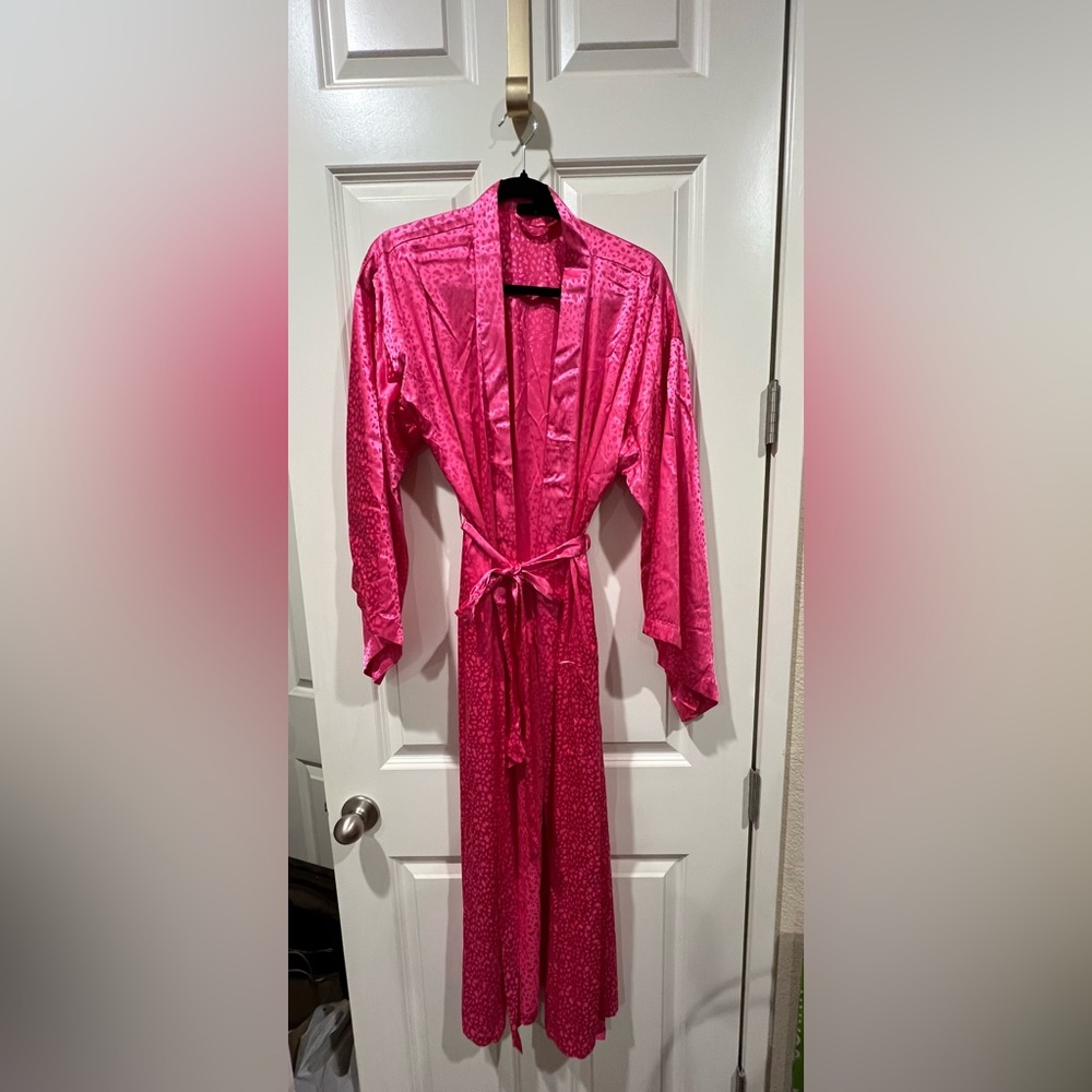 INC Long Satin Robe- Pink Leopard size small NWOT